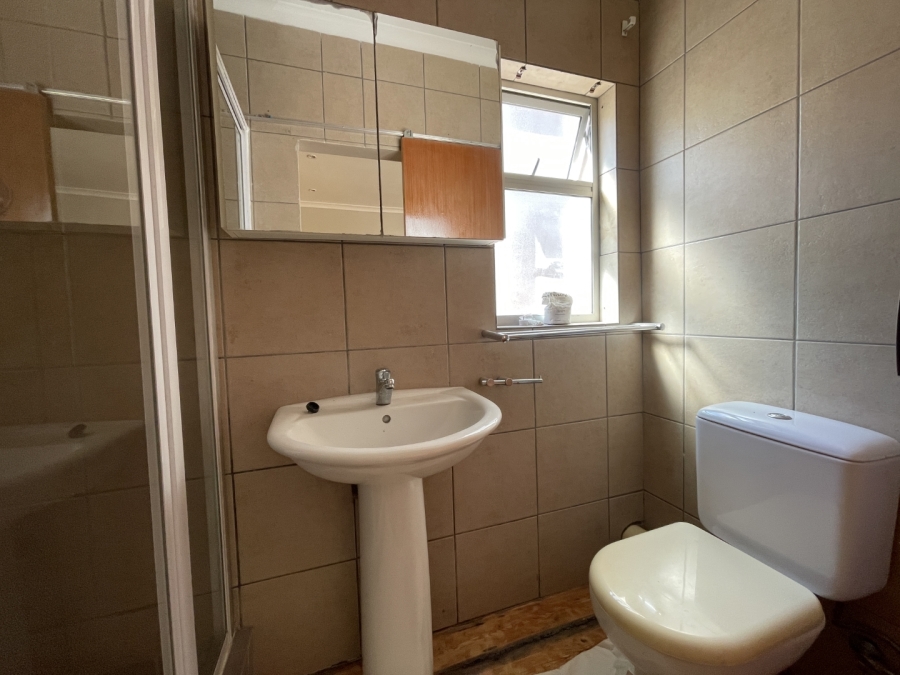 To Let Commercial Property for Rent in Sea Point Western Cape